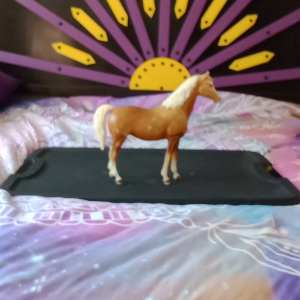 Breyer horse palomino!